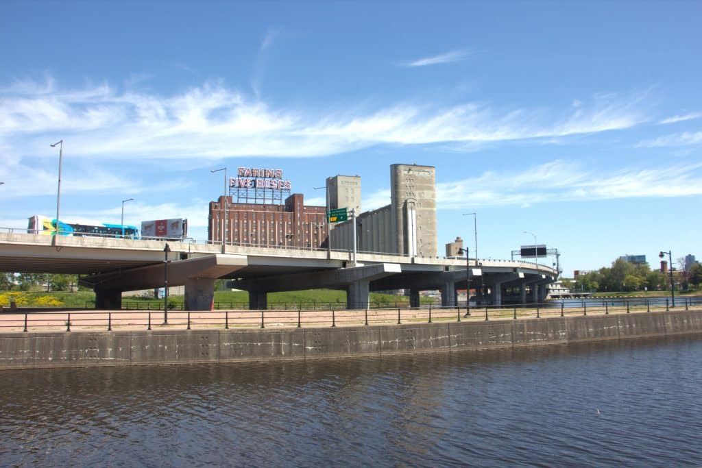 The Farine Five Roses sign above the Bonaventure Expressway in Bridge-Bonaventure